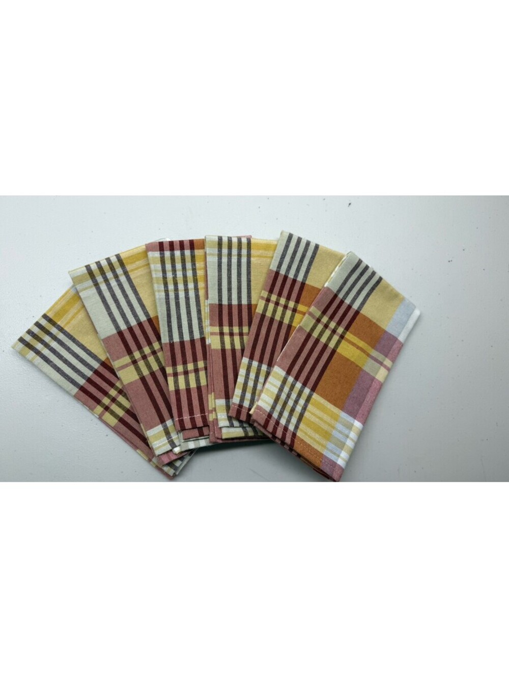Set of 6 Dinner Napkins Fall Colors Plaid 16 x 16 Cotton Blend